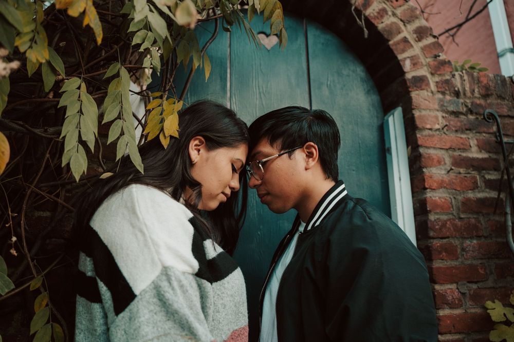 Engagement portraits in Old town Alexandria